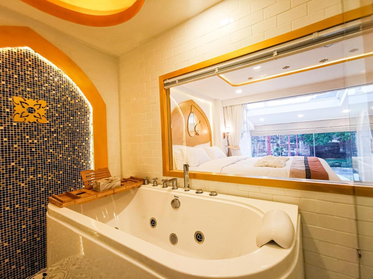 One Dhatu Ayutthaya Premium Homestay Dış mekan fotoğraf